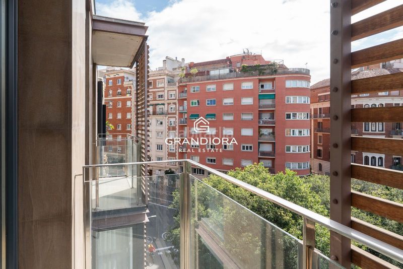 Foto 94a1a877-c8ad-4765-b6de-18ebfe97901c. Àtic amb aparcament piscina a Vila de Gràcia Barcelona