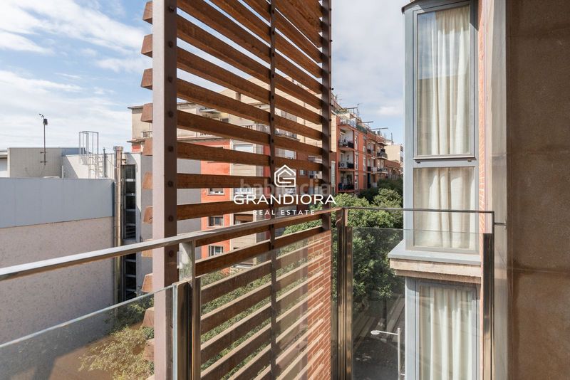 Foto 9dca37cf-ca62-4297-9399-0290f9765d3e. Àtic amb aparcament piscina a Vila de Gràcia Barcelona