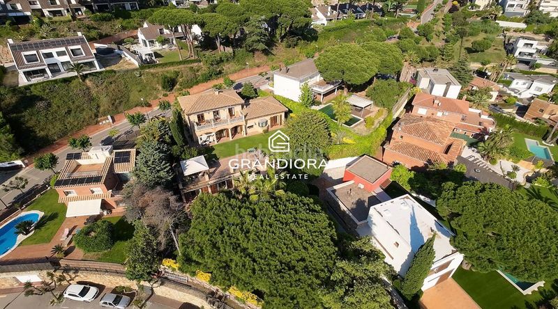 Foto f9e31453-3600-470a-a718-fae4176c4d3f. Xalet amb aparcament piscina a Caldes d´Estrac