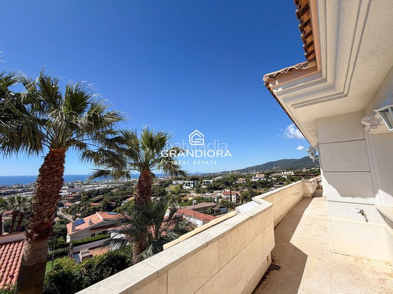Foto 85b8e352-95a6-49ff-9450-3c2793710715. Location chalet avec parking piscine dans Cabrils
