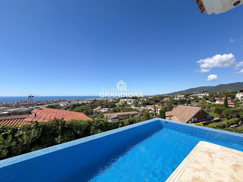 Foto d7199942-524e-4b6d-93ab-2d41667ccafa. Location chalet avec parking piscine dans Cabrils