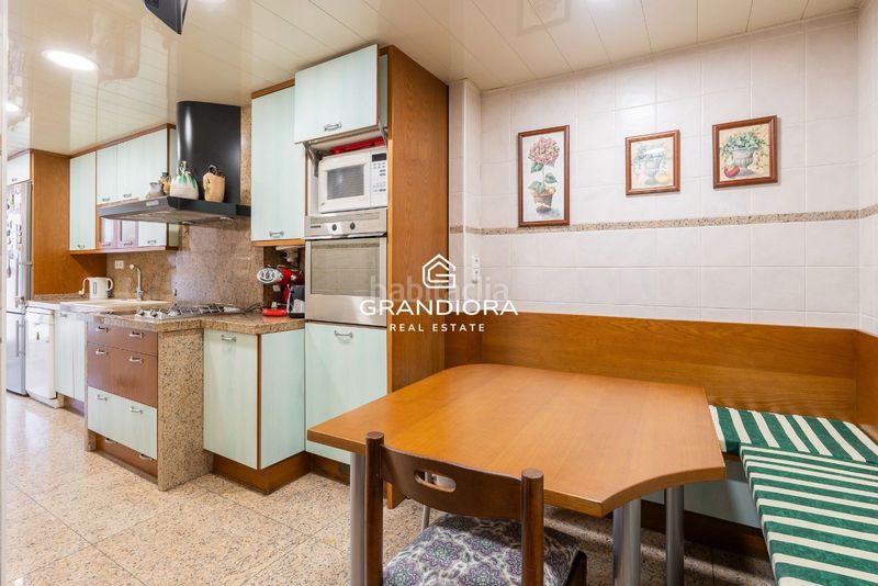 Foto e01b98db-063b-47a3-857d-a72f0ad8a288. Pis amb calefacció aparcament a Sarrià Barcelona