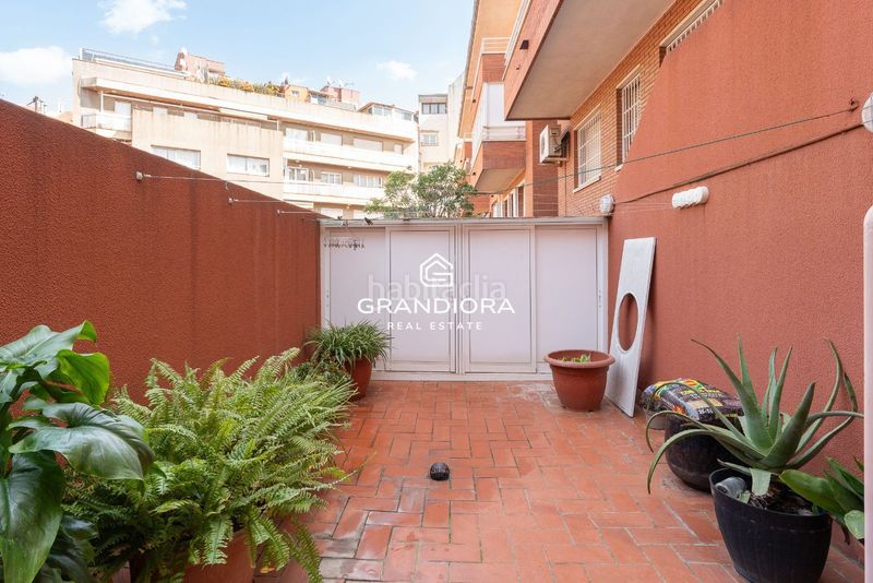 Foto fd6066ce-5b44-41f6-b1a9-71d4bf00d794. Pis amb calefacció aparcament a Sarrià Barcelona