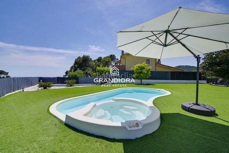 Foto b3e79c99-5298-4bbf-a16e-4054cb72dbc8. Chalet avec parking piscine dans Santa Susanna