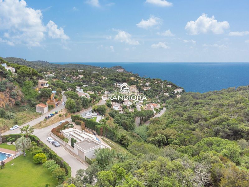 Foto 4c298f72-5142-4e89-bfc4-014c4304450a. Xalet amb piscina a Santa Maria de Llorell Tossa de Mar