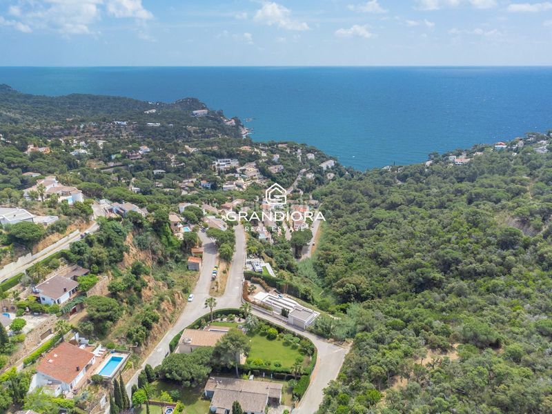 Foto 5c613d00-c82d-424d-a641-e3012cb8a9f6. Xalet amb piscina a Santa Maria de Llorell Tossa de Mar