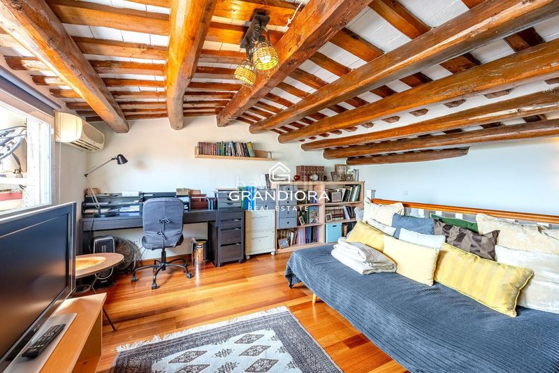 Foto abb65862-d909-424e-b7c4-dce386f2e6d4. Casa adossada amb aparcament a Centre Masnou (El)