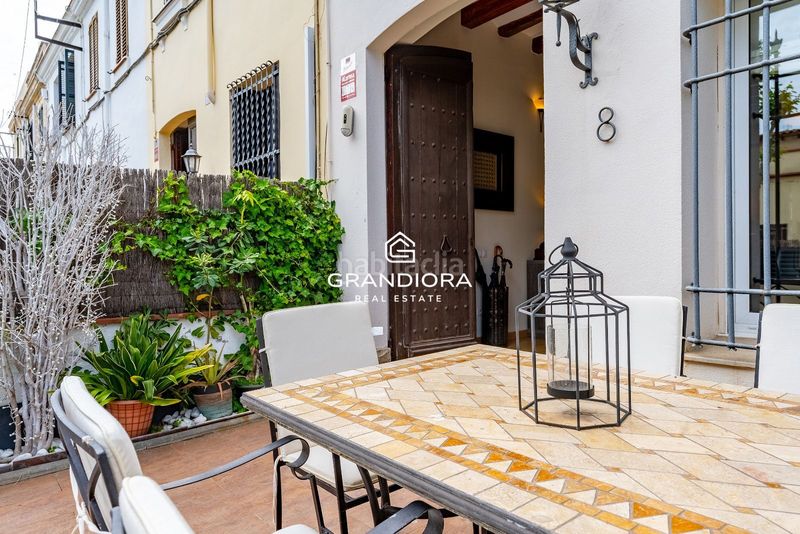 Foto ace1069c-56f7-43cb-86df-6db176566a05. Casa adossada amb aparcament a Centre Masnou (El)