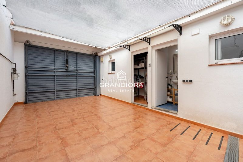 Foto f01376c9-3a84-4cf1-bc14-b4b22be6915d. Casa adossada amb aparcament a Centre Masnou (El)
