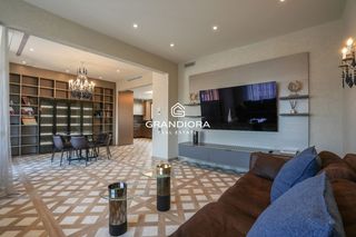 Lloguer Apartament  Pau claris. Exclusivo piso de lujo reformado a estrenar en la última planta