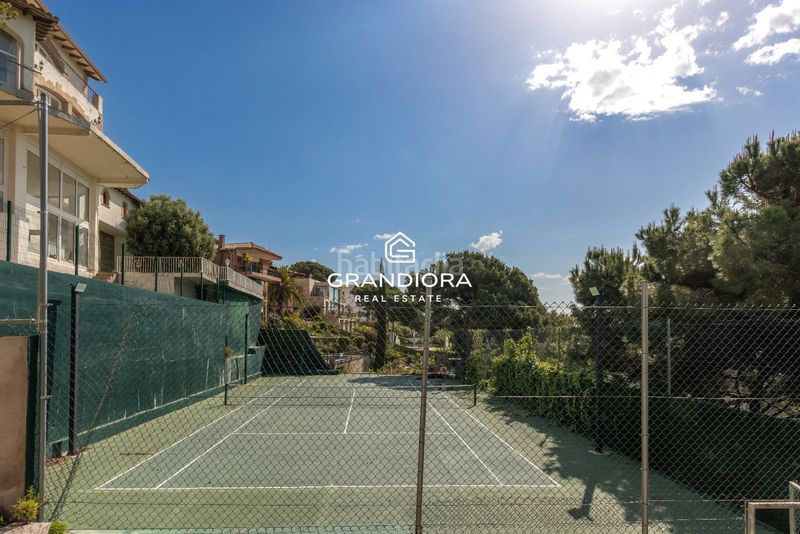 Foto 70edbadd-bf83-42ab-832b-aeb7ecd8a39b. Xalet amb aparcament piscina a Roca Grossa Lloret de Mar