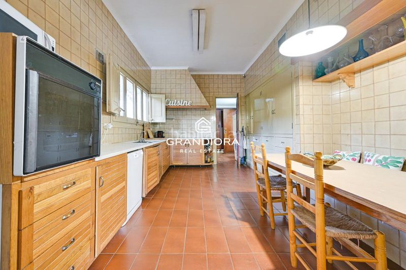 Foto 055fa772-2b24-4f84-8099-e9f4d0eddb53. Casa amb calefacció aparcament piscina a Alella