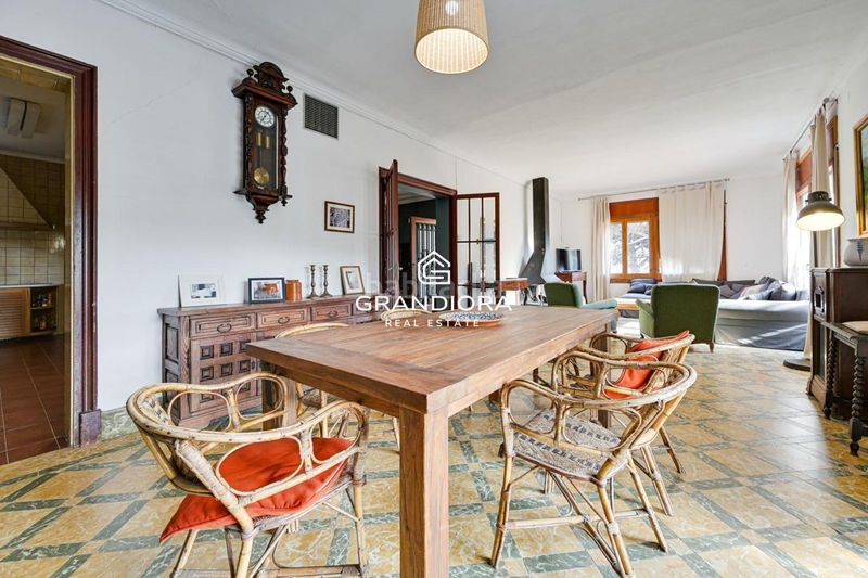 Foto c85f54c8-d508-45b2-8992-9a9ebd39cdfe. Casa amb calefacció aparcament piscina a Alella