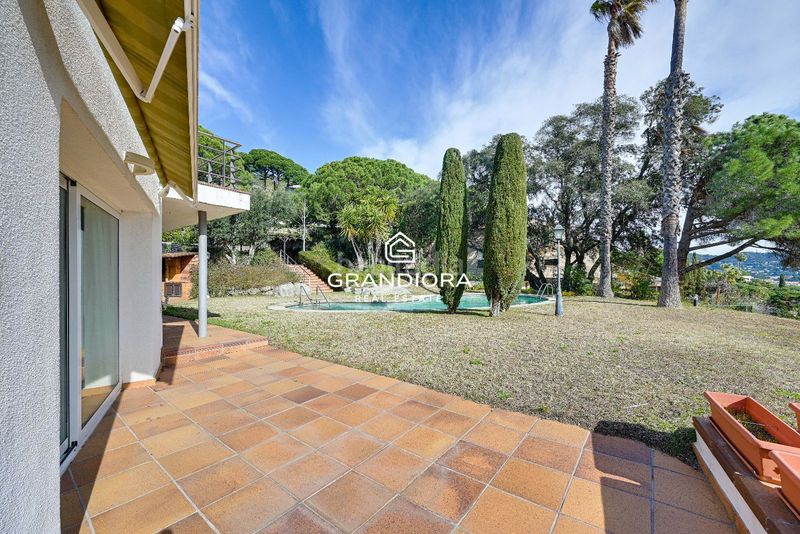 Foto e24e6334-712d-4428-9033-297525f16386. Xalet amb aparcament piscina a Premià de Dalt