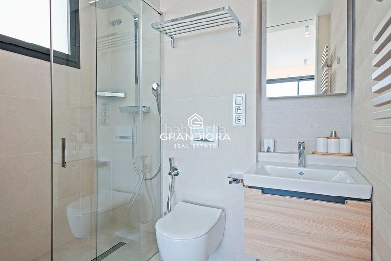 Foto df41218f-d447-4fa5-810d-77396011e31e. Xalet amb aparcament piscina a Montgat