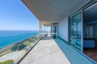 Àtic  De cabrils. Ático frente al mediterráneo con gran terraza y vistas abiertas