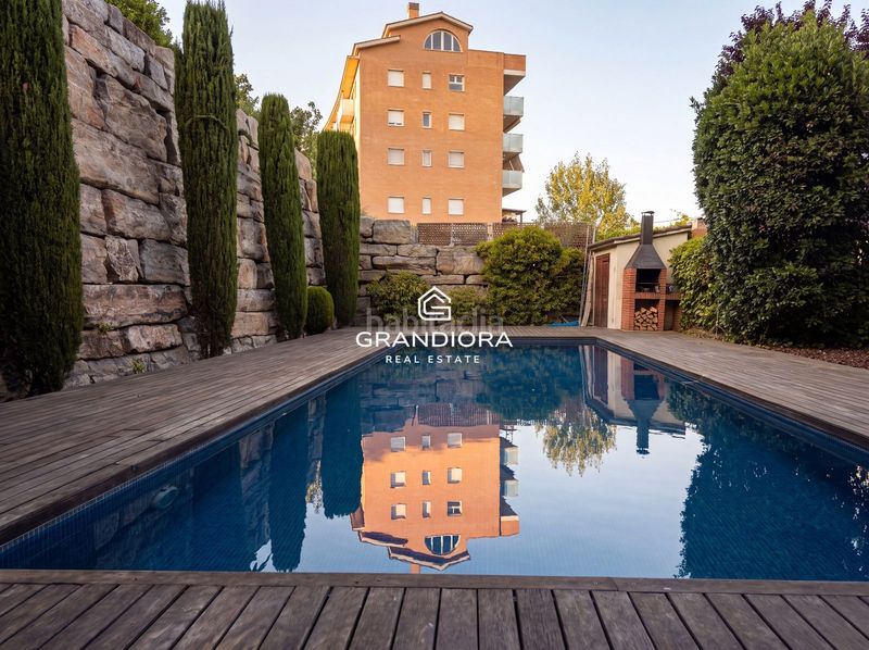 Foto d4c8a452-1c37-48a8-a95c-8aa386d68be4. Xalet amb calefacció aparcament piscina a Poble Nou Manresa