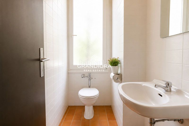 Foto d8813c4c-d371-483c-9c7e-1e24a78548ba. Xalet amb piscina a Urbanitzacions Mataró