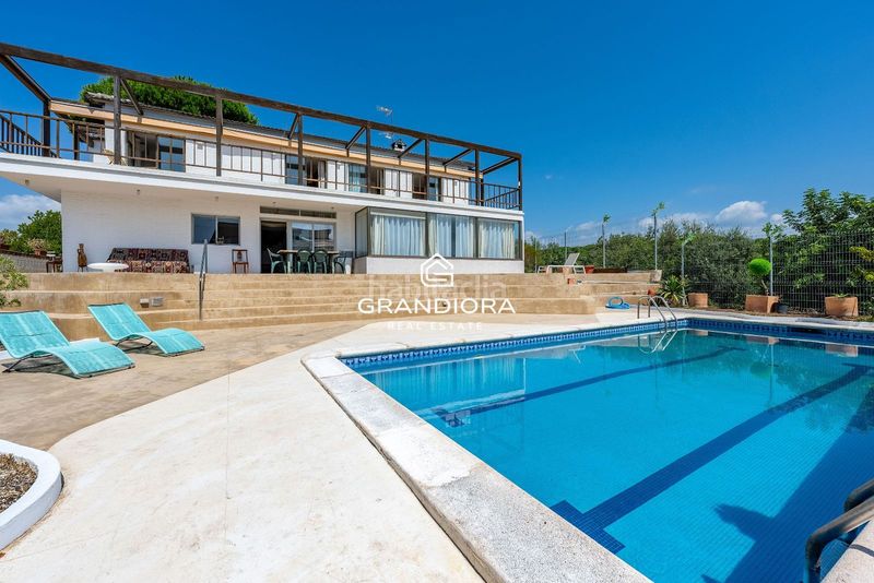 Foto b304da3a-638a-4bf1-bdd0-65c68c63de9c. Miete chalet mit parking pool in Caldes d´Estrac