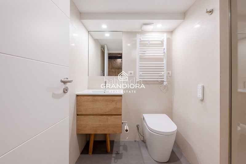 Foto f0b28b36-b760-4892-a93a-e0485e653fd8. Pis a Gòtic Barcelona