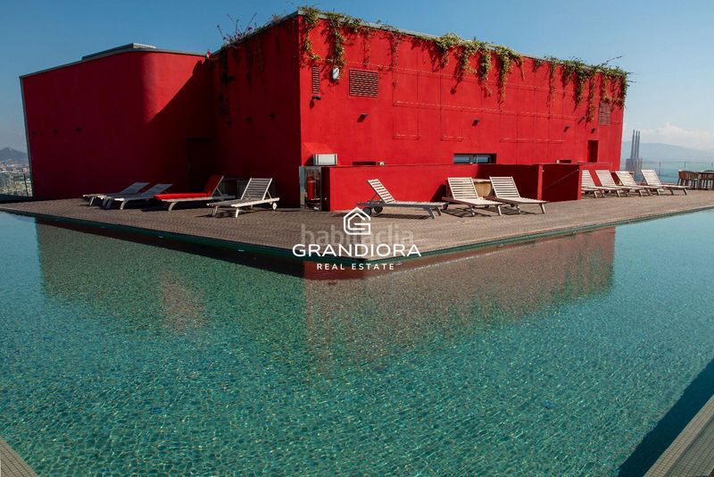 Foto 08f193a1-b0af-4783-aaca-73e1629d4a89. Lloguer pis amb aparcament piscina a Provençals del Poblenou Barcelona