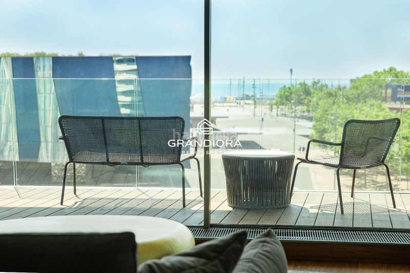 Foto 54dccdb1-5762-4c37-b5e0-1472937504fc. Lloguer pis amb aparcament piscina a Provençals del Poblenou Barcelona