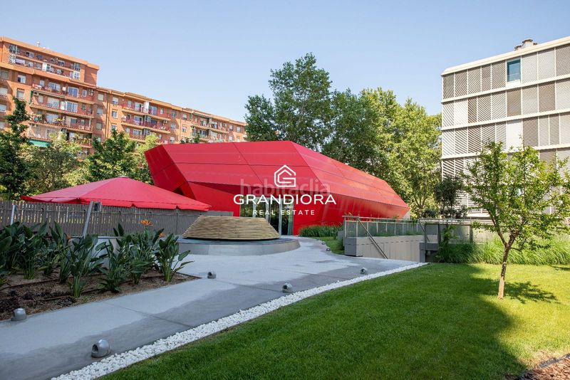Foto 7a93875f-f553-4008-97e0-5e10a4a0d85b. Lloguer pis amb aparcament piscina a Provençals del Poblenou Barcelona