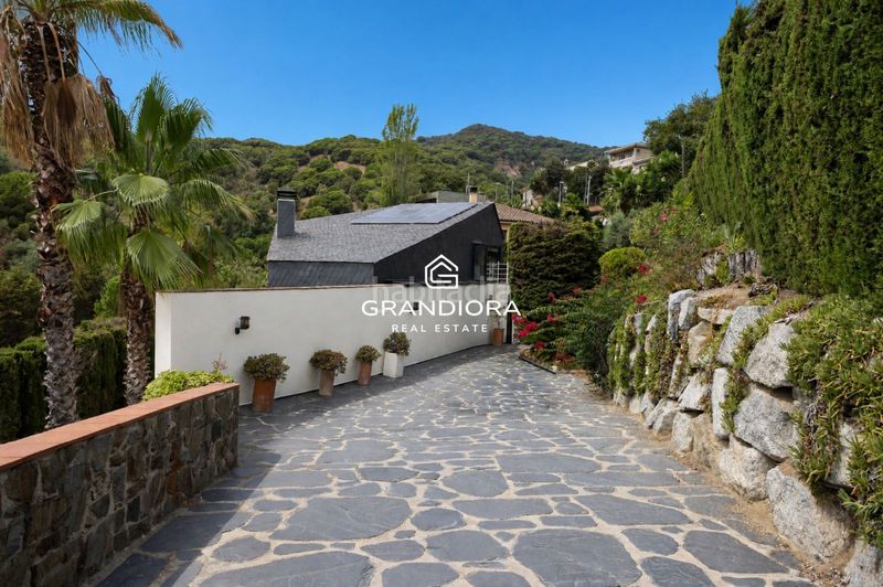 Foto d1eb98e0-3354-4400-b822-4c9262550e41. Affitto chalet con piscina in Alella