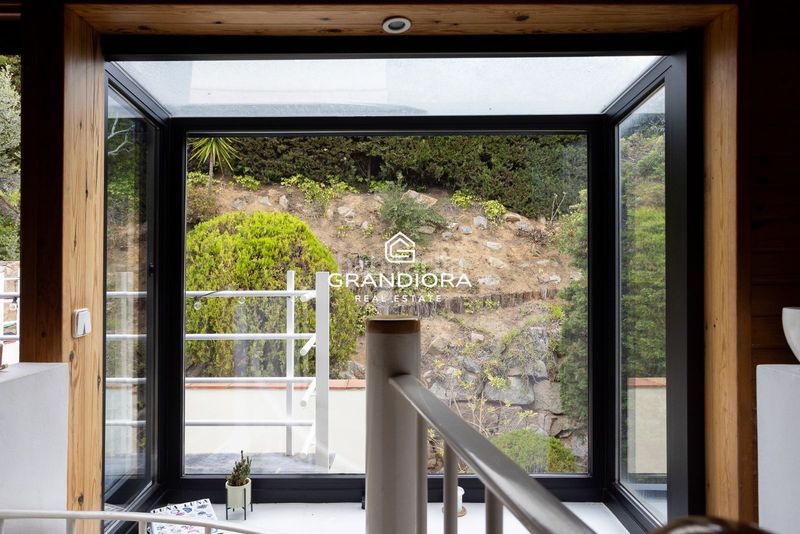 Foto e9abb597-5b2d-4236-a585-5f31c428b041. Affitto chalet con piscina in Alella