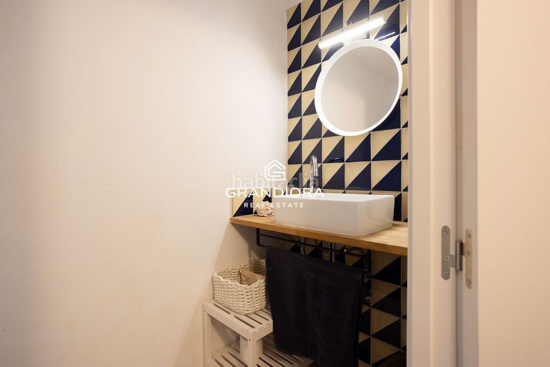Foto f8ed803f-552f-4825-8635-22443faf85cc. Affitto chalet con piscina in Alella