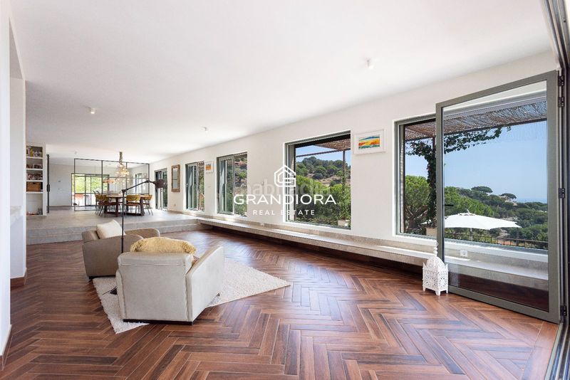 Foto 593e4e93-53f8-4ca8-b53d-1fa5b1960302. Location chalet avec chauffage parking piscine dans Cabrils