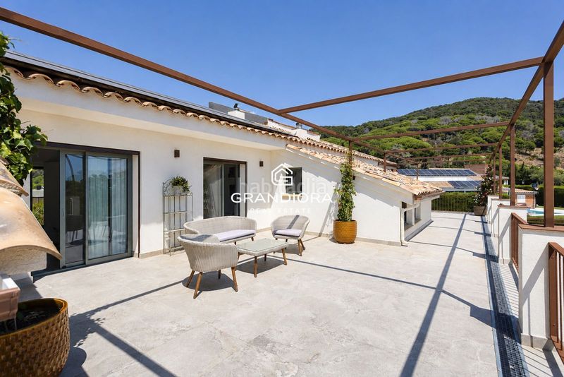 Foto fa51dbc3-59c8-49e4-bbac-99b63b2ba7dc. Location chalet avec chauffage parking piscine dans Cabrils