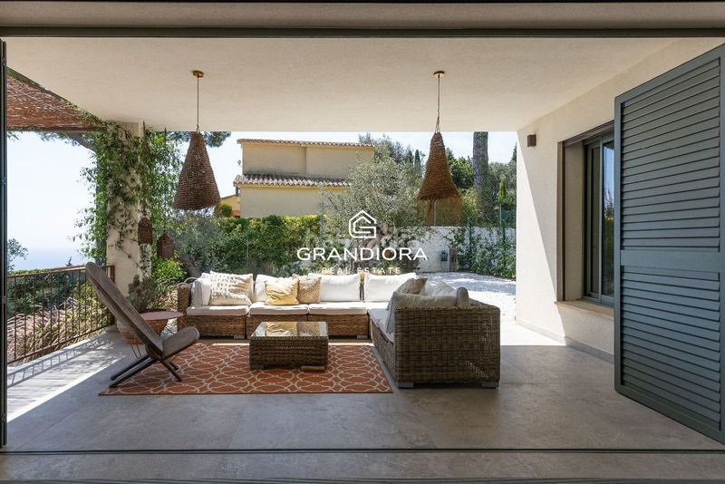 Foto fe4e3f6d-60e3-4a13-a3d7-4a01ffd46c3e. Location chalet avec chauffage parking piscine dans Cabrils