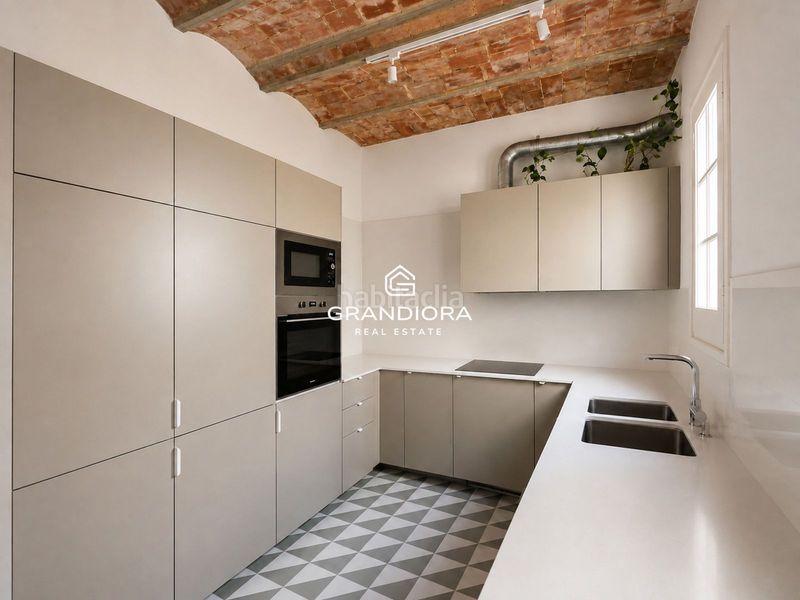 Foto 0ff84875-49d6-4255-ac07-833049fa9c14. Lloguer pis a Dreta de l´Eixample Barcelona