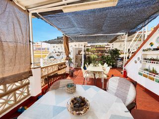 Maison  Calle zubia 6. **casa reformada con porche, terraza semitechada, patios y zona