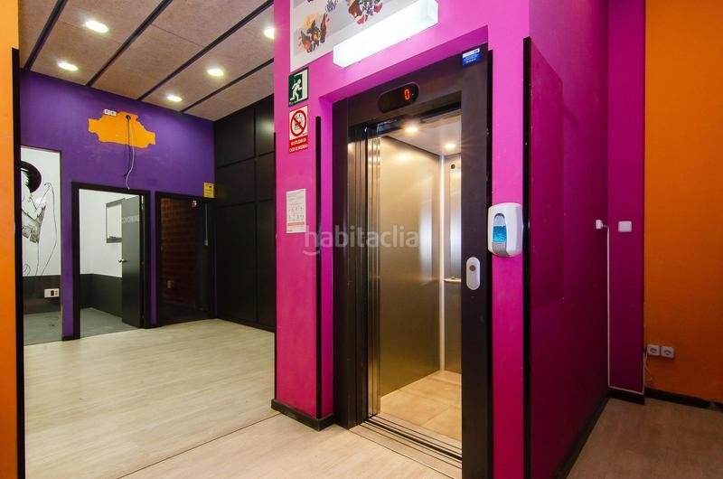 Foto a21df0c3-cdd8-4ef7-8d9f-ddbd32250e56. Rent business premise in La Bordeta Barcelona