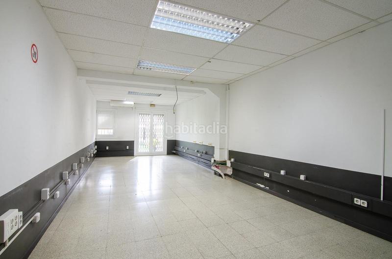 Foto 0745964c-b985-4772-99d6-4eb0abe1569f. Alquiler local comercial en La Bordeta Barcelona
