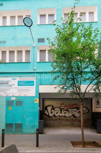 Foto cf4cd967-4b0a-4838-89c3-4214c6b2ed28. Alquiler local comercial en La Bordeta Barcelona