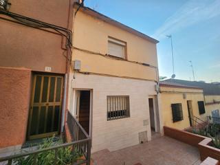 Maison  Carrer numància. Casa unifamiliar con grandes posibilidades en can puigjaner – sa