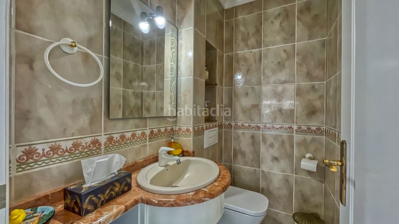 Foto adc4ffab-f614-4d25-9705-0d7b48d3b21d. Edifici a Poblets (els)