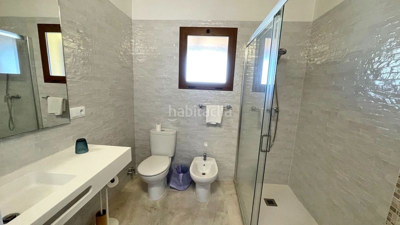 Foto 4c1ef55a-001d-46bf-a0a7-52cd79431ebc. Edifici a diseminados res 668 a Olleria (l´)