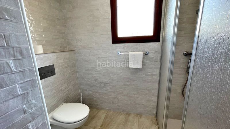 Foto e454141a-5af2-46a8-9753-42c29dc36678. Edifici a diseminados res 668 a Olleria (l´)