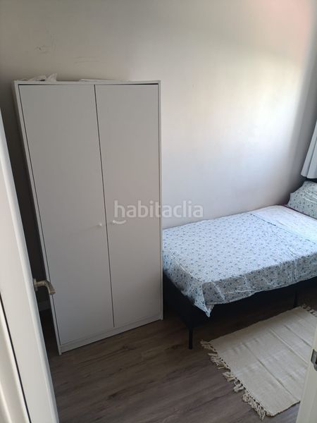 Foto e9e0b79f-e6a1-4dbc-ac6a-aa1d93816b61. Miete etagenwohnung in calle doctores gonzález meneses 1 in Sevilla