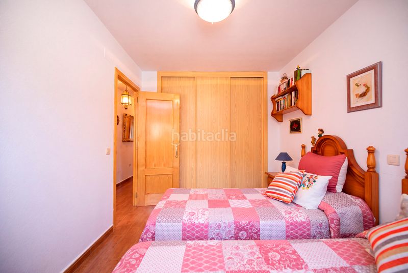 Foto 2a480843-0250-4ef9-8dc0-51b428d20c15. Casa aparellada amb xemeneia calefacció a Alpedrete