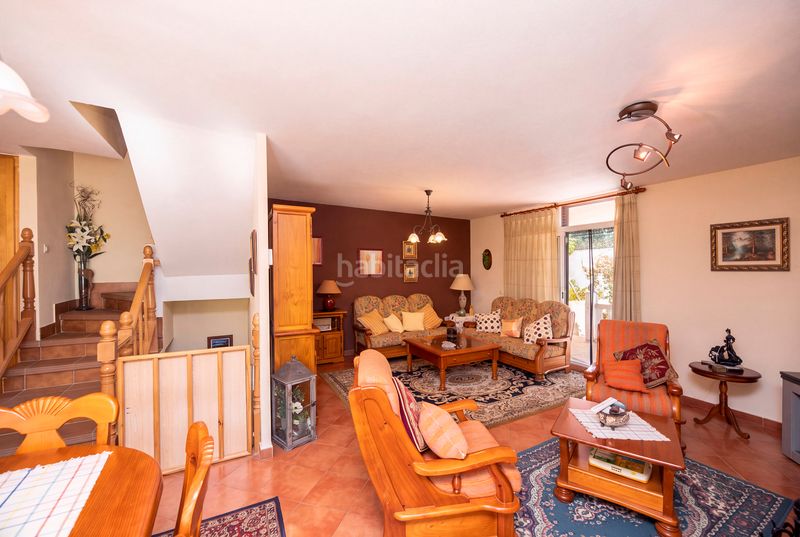 Foto 3d471c96-090e-46f7-b978-1c44b8bffc90. Casa aparellada amb xemeneia calefacció a Alpedrete