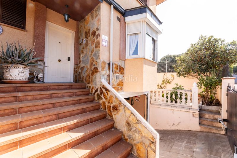 Foto 4467f01d-53dc-40fd-83a1-c82f43154bbb. Casa aparellada amb xemeneia calefacció a Alpedrete