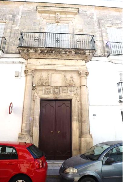 Foto e1721f53-0b6b-4d46-9038-ed0b11c5029f. Casa amb xemeneia aparcament a Casco Histórico - Ribera del Marisco Puerto de Santa María (El)
