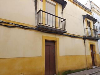 Casa adossada  Calle escuelas. Casa en jerez de la frontera zona centro