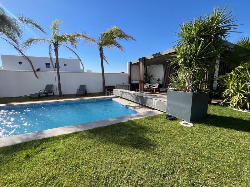 Foto 9bd468a4-6751-4166-a5d4-8e5b0e881834. Casa amb aparcament piscina a Palomares del Río