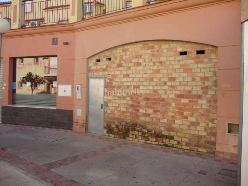 Foto a178ee52-205b-4e58-8b28-397926f5f134. Local comercial a Aznalcóllar